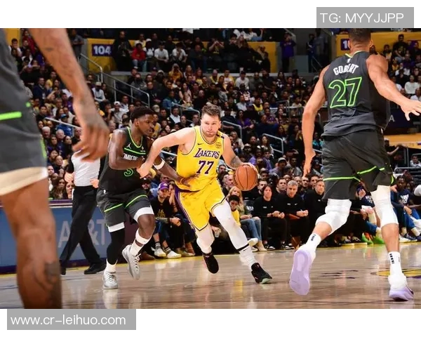 雷迪克确认东契奇将出战对阵太阳比赛里夫斯与斯玛特也将参赛