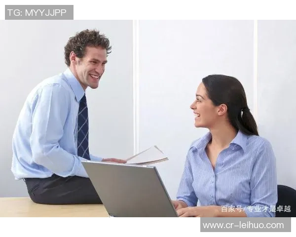 斯彭斯向弗兰克表达不满情绪唇语专家解读他暗示要辞职的背后原因