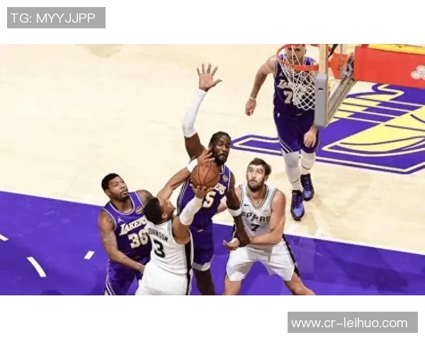 罚球精准无误与严密防守助湖人逆转战胜灰熊赢得关键胜利 罚球精准无误与严密防守助湖人逆转战胜灰熊赢得关键胜利