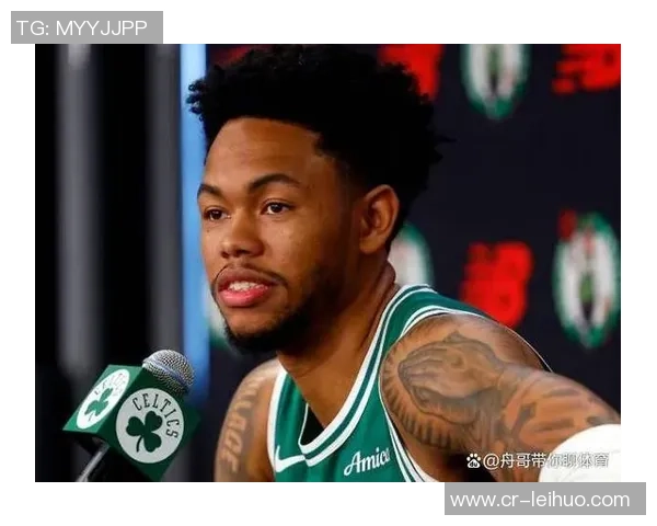 西蒙斯表现出色替补出战半场12中6贡献14分2篮板2助攻次节独得12分 西蒙斯表现出色替补出战半场12中6贡献14分2篮板2助攻次节独得12分